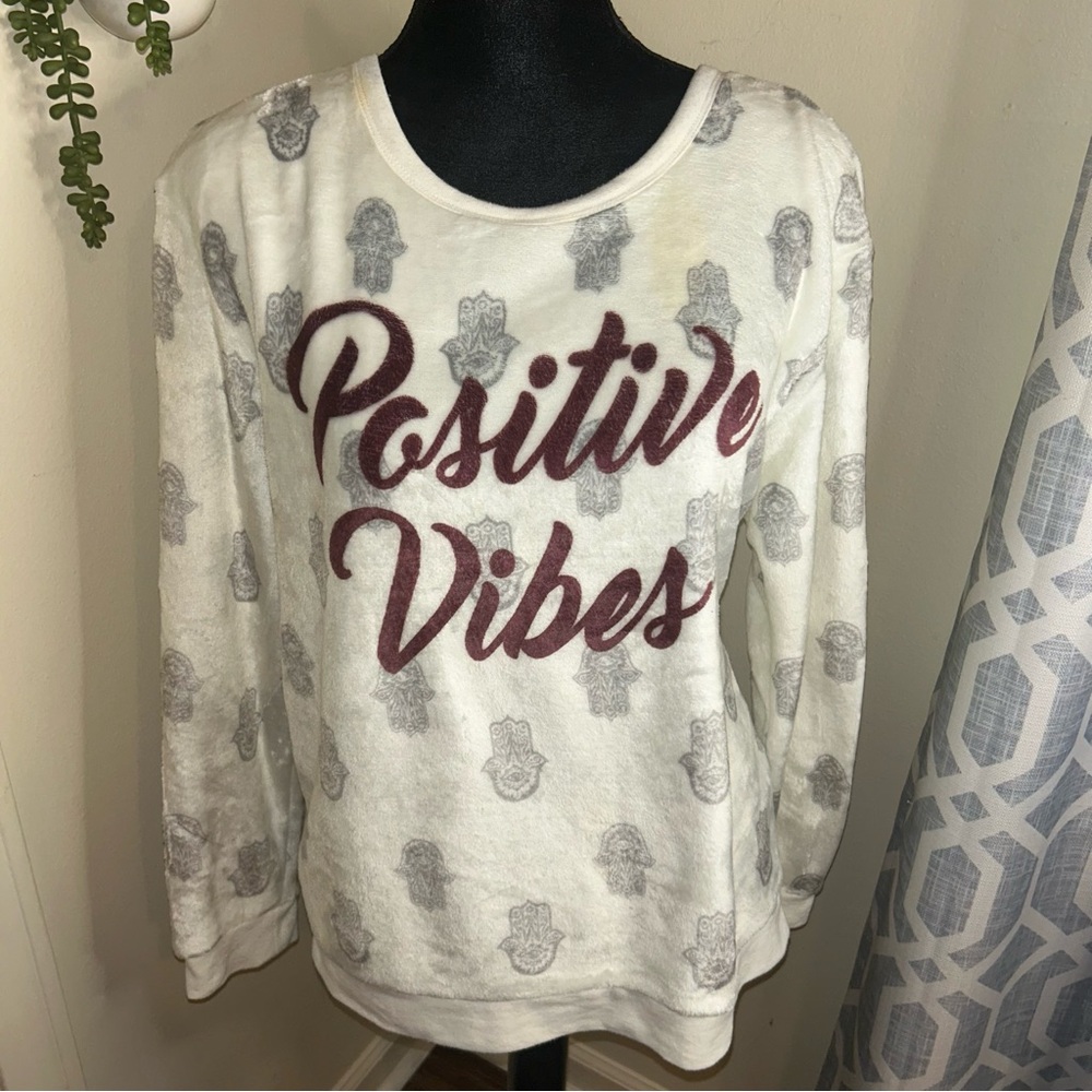 Love Tribe White and Burgundy Sweater